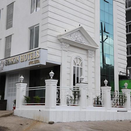 Shikin Hotels นาวีมุมไบ ภายนอก รูปภาพ